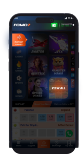 FOMO7 India instant games section showcasing Aviator, JetX, Aviatrix, Hamster Mania and a View All button.